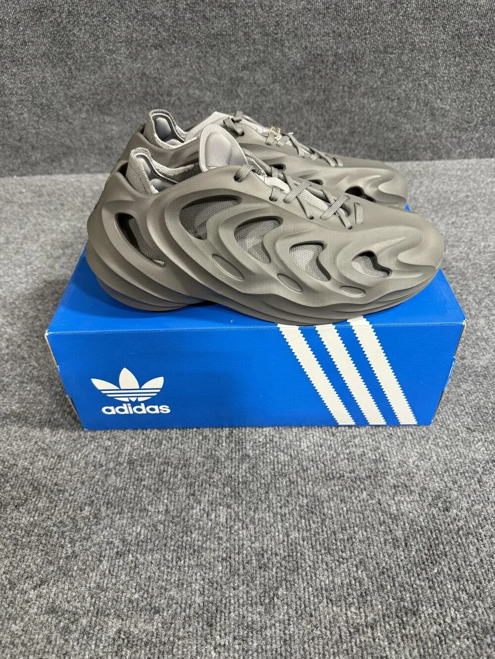 Adidas AdiFOM Q Shoes Mens Size 10 Gray Foam Sneaker Low Top Originals HP6585